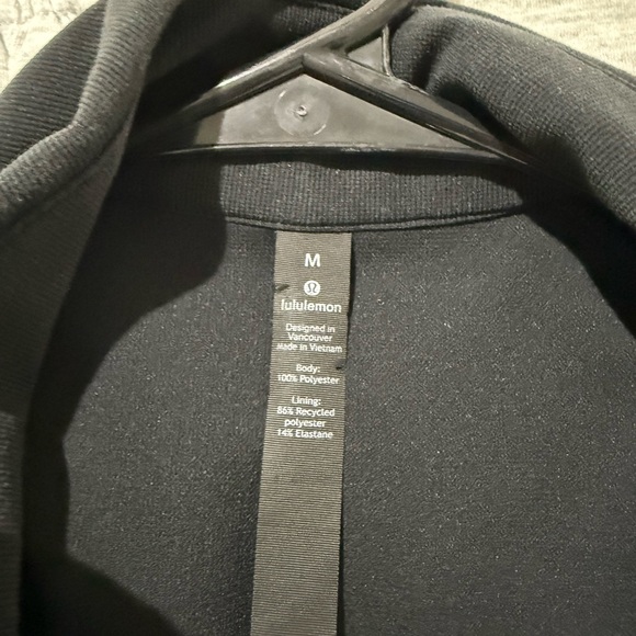 Lululemon Sojourn Jacket - Picture 5 of 6